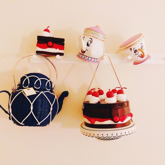 Meet your Posher, Christina - Picture 4 of 8